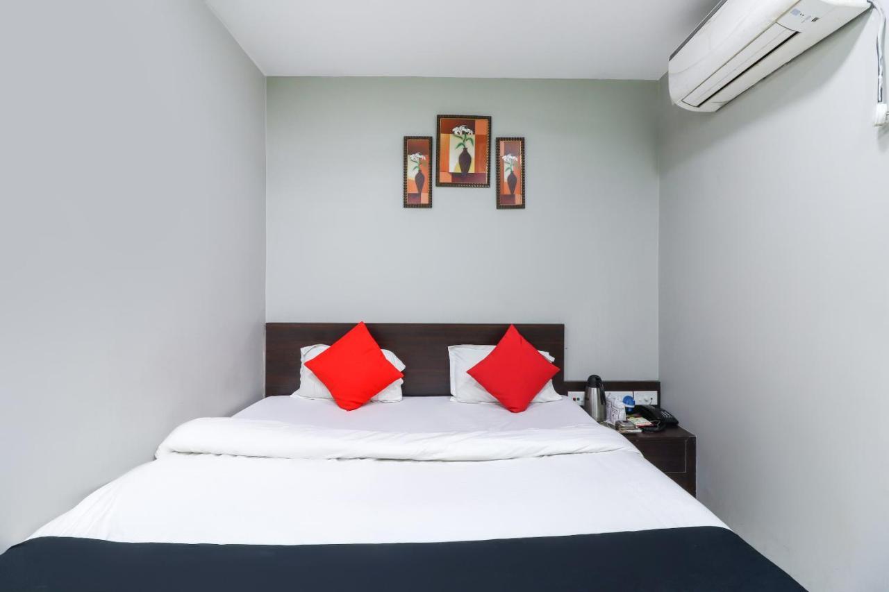 Capital O 70631 Hotel Dwarka International Darbhanga Экстерьер фото