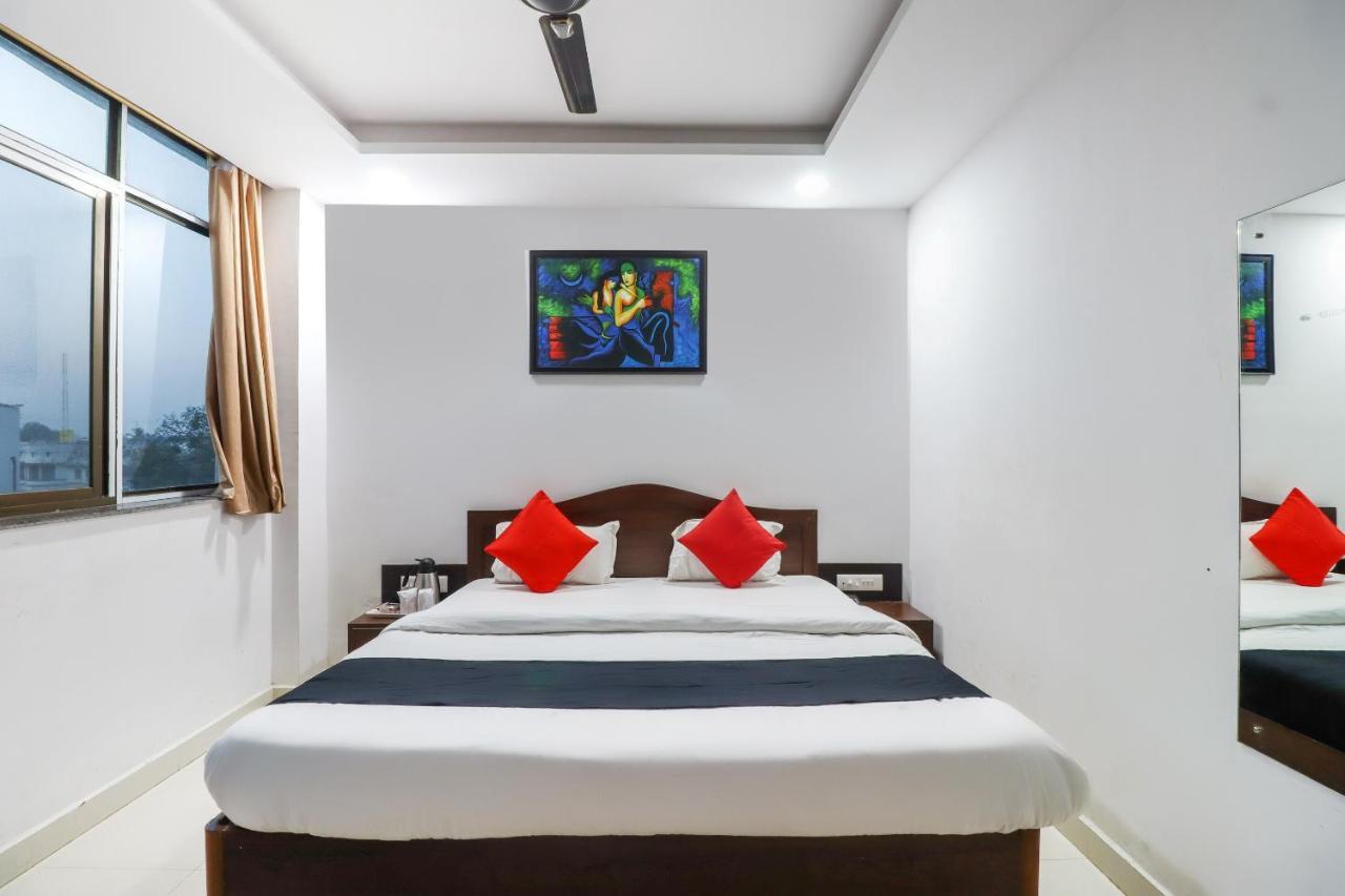 Capital O 70631 Hotel Dwarka International Darbhanga Экстерьер фото