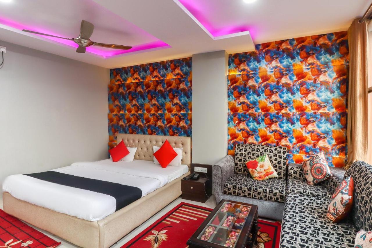 Capital O 70631 Hotel Dwarka International Darbhanga Экстерьер фото